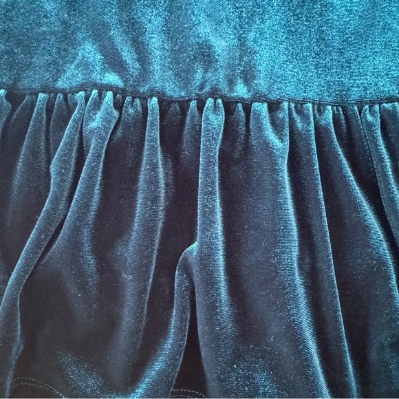 Peek Girls Velvet Holiday Dress Green Drop Waist Long Sleeve Size 4-5 - Picture 4 of 8